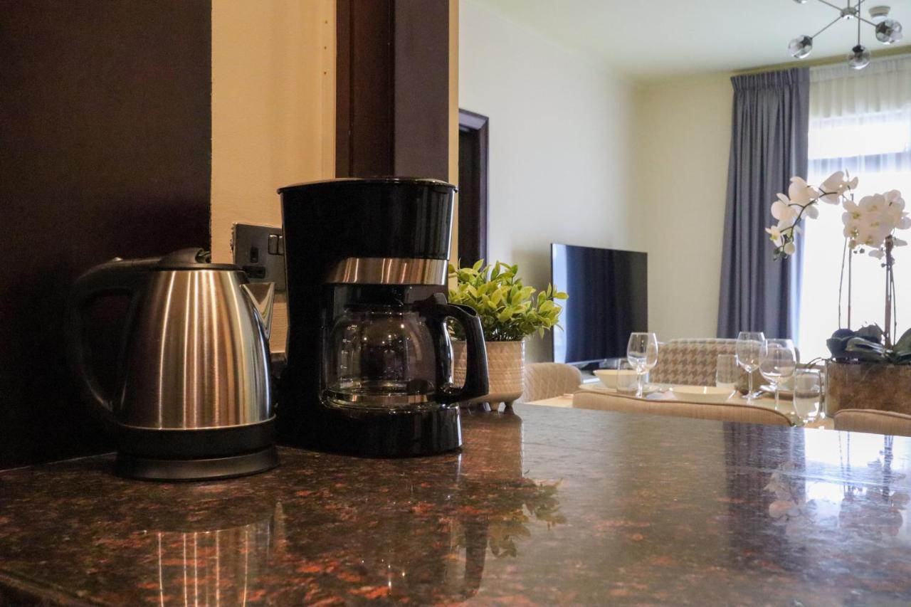 Higuests - Charming Apt With Private Balcony Near Dubai Mall Exterior photo